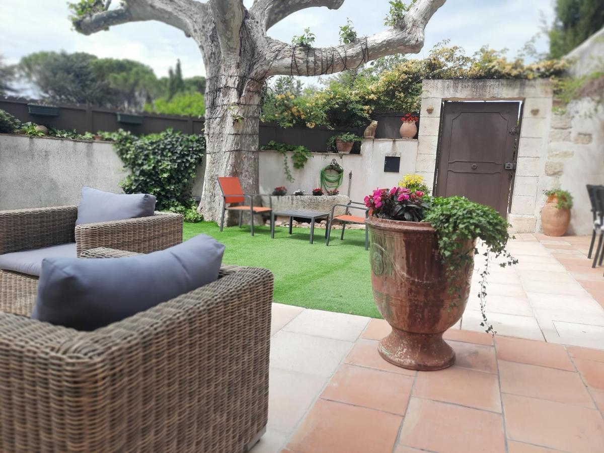 Mas" La Maison De Mon Pere " Proche Avignon A Pujaut Buitenkant foto